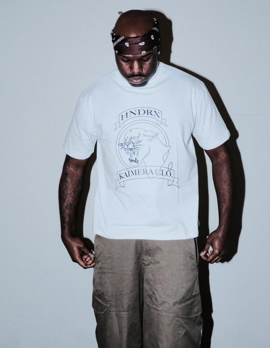 KAIMERA X HNDRX STATEMENT TEE WHITE